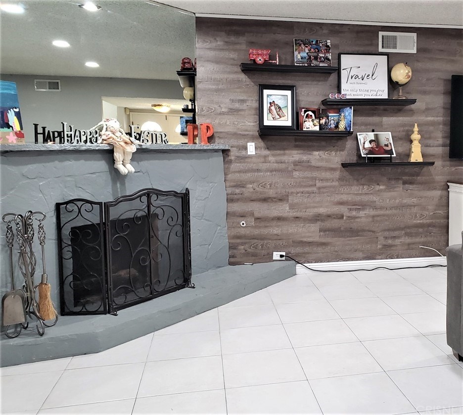 10609 Reseda Boulevard Northridge, CA 91326 - Photo 3 of 26