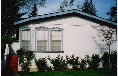 5331 Rexford Way, Unit 43 Santa Rosa, CA 95403 - Photo 11 of 11 Roses in front.