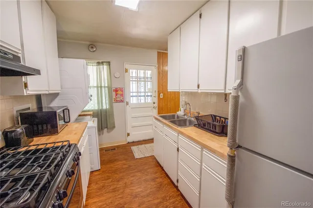 $1,700 | 543 Asbury Place, Colorado Springs, CO 80905