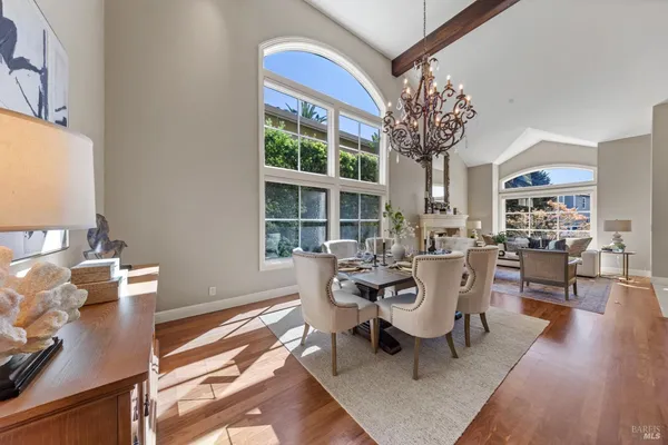 $2,995,000 | 87 Del Oro Lagoon, Novato, CA 94949