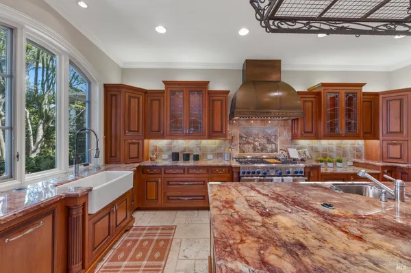 $2,995,000 | 87 Del Oro Lagoon, Novato, CA 94949