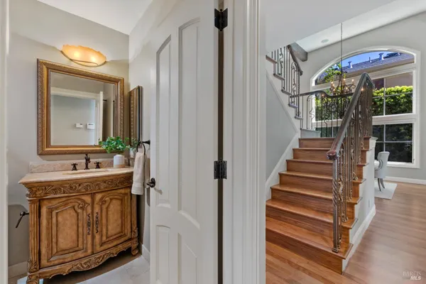 $2,995,000 | 87 Del Oro Lagoon, Novato, CA 94949