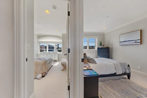 $2,995,000 | 87 Del Oro Lagoon, Novato, CA 94949