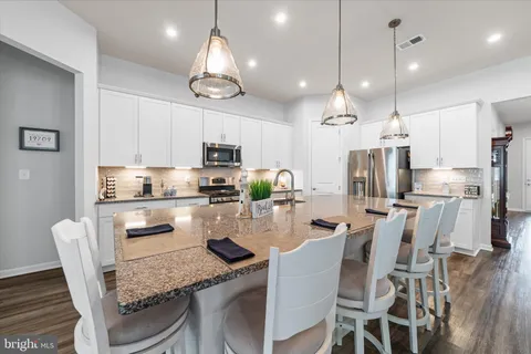 $670,000 | 21336 Dauphine Street, Lewes, DE 19958