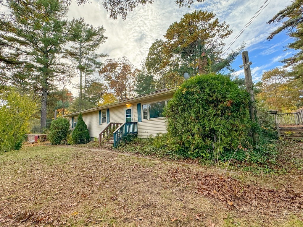 222 Lake Avenue Wareham, MA 02538 - Photo 3 of 24