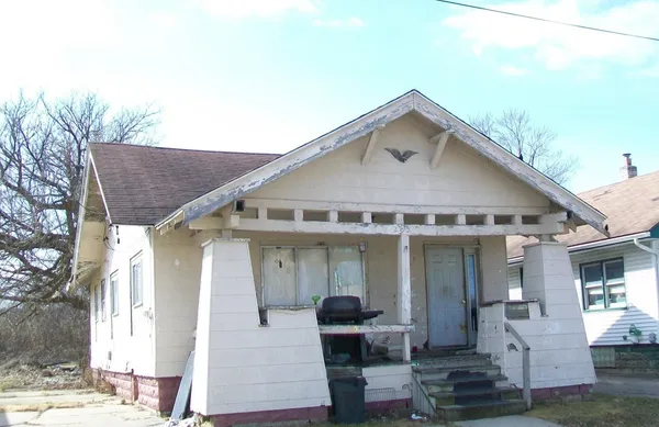 $30,000 | 205 West Eddington Avenue, Flint, MI 48503