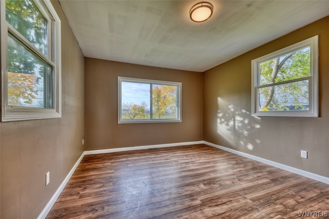 9645 Lockport Road Niagara, NY 14304 - Photo 28 of 45