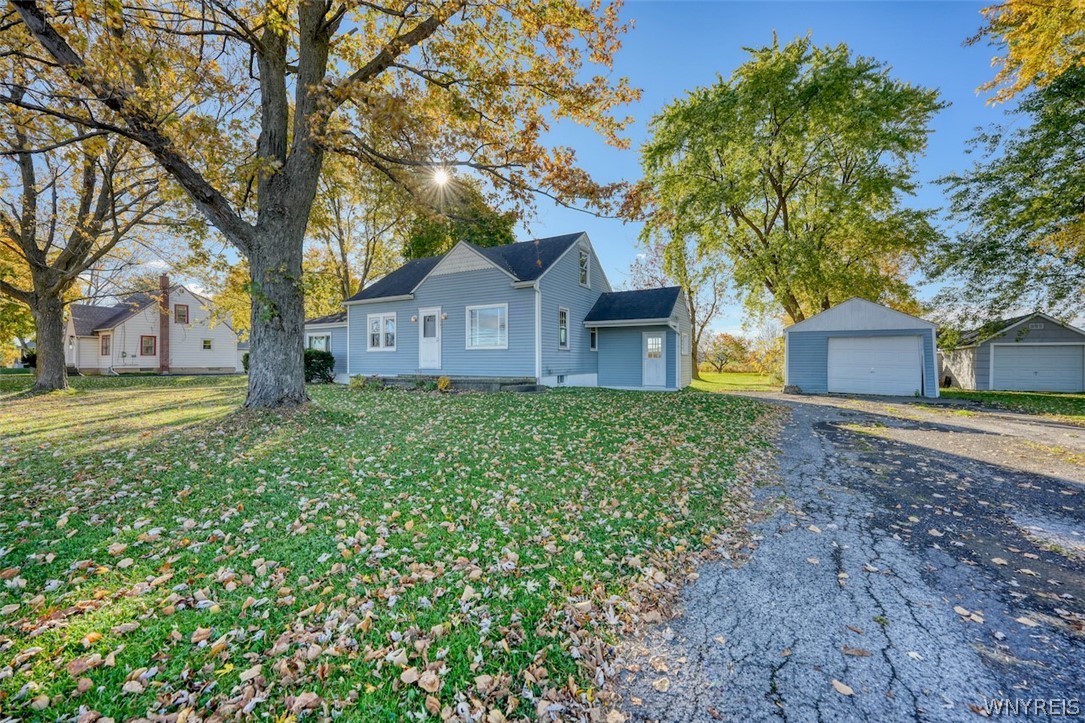 9645 Lockport Road Niagara, NY 14304 - Photo 7 of 45