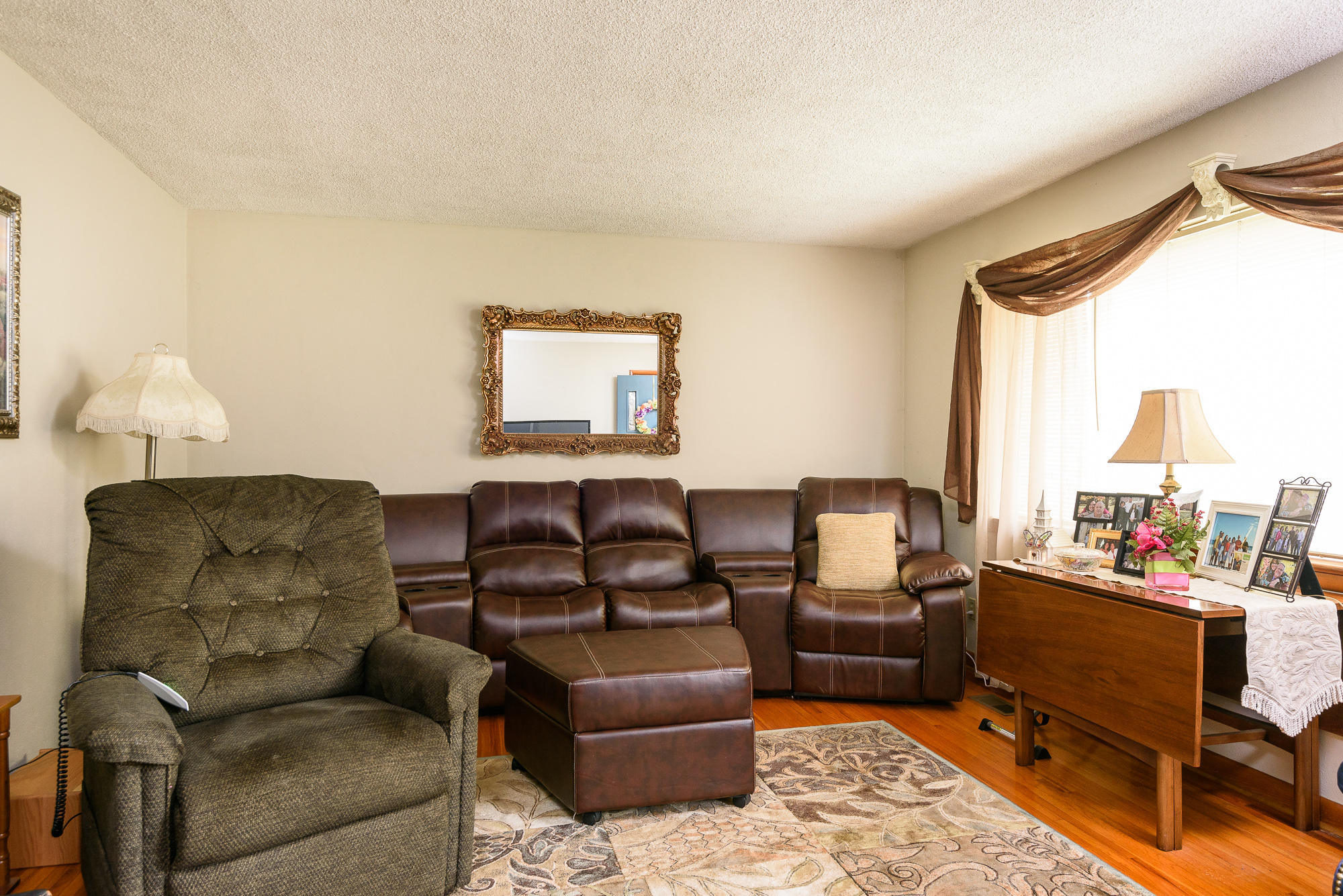 4028 Ealy Road Chattanooga, TN 37412 - Photo 15 of 31 living_1