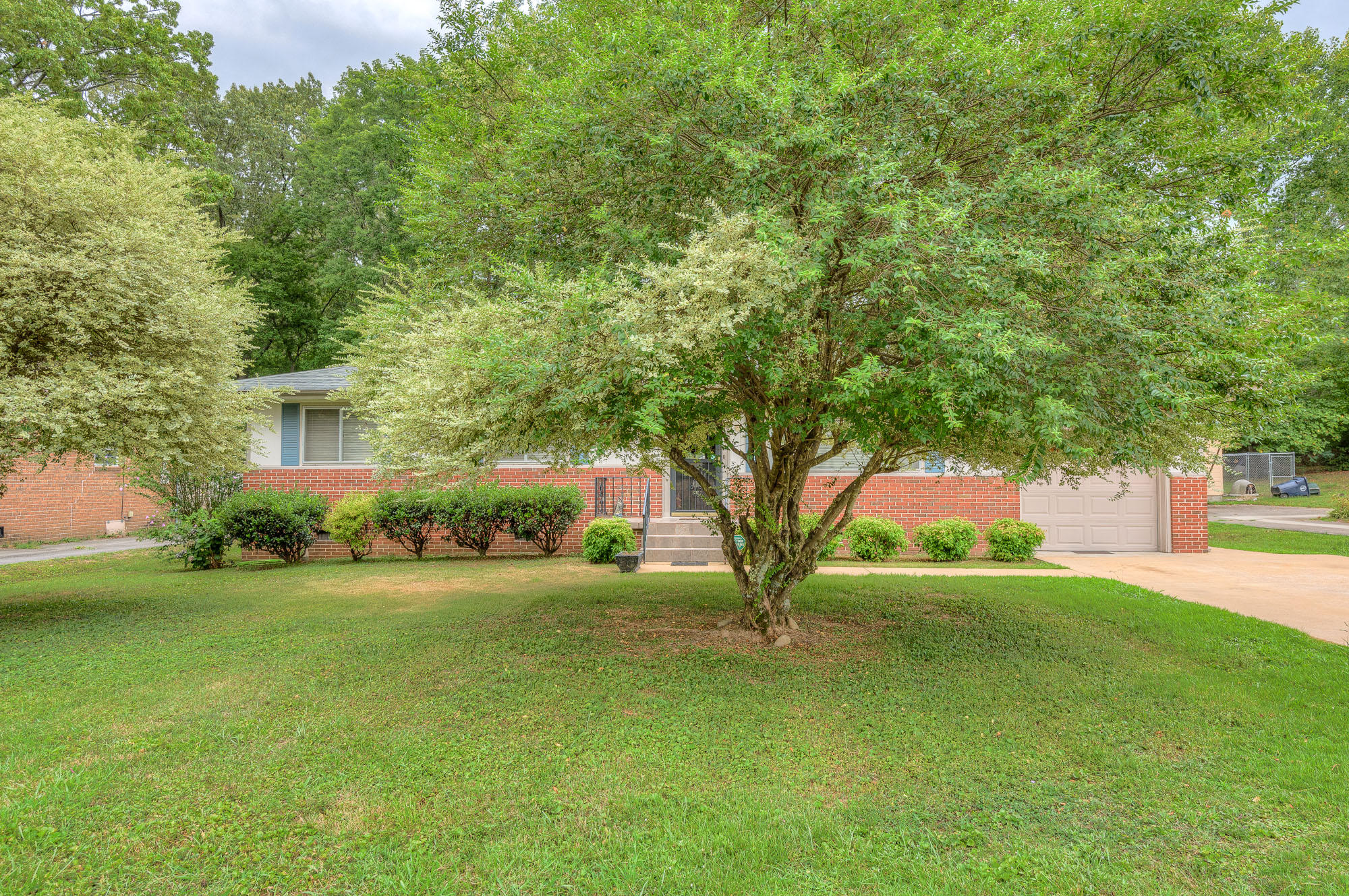 4028 Ealy Road Chattanooga, TN 37412 - Photo 6 of 31 xfront_5