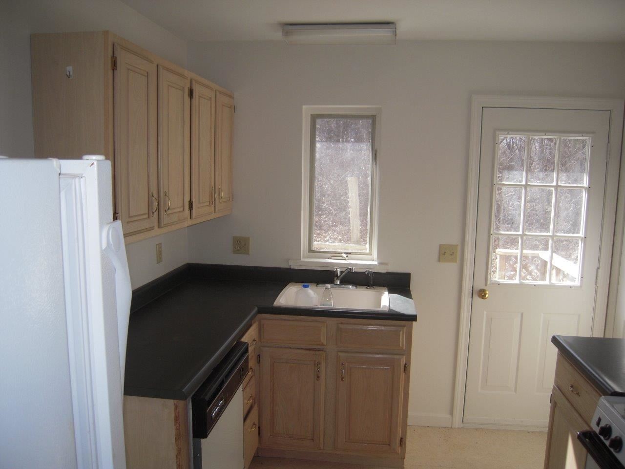 2576 Hathaway Point Road St. Albans Town, VT 05488 - Photo 5 of 14