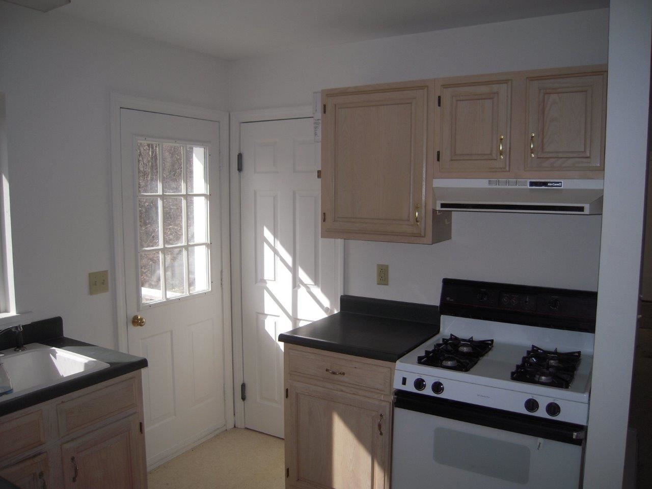 2576 Hathaway Point Road St. Albans Town, VT 05488 - Photo 6 of 14