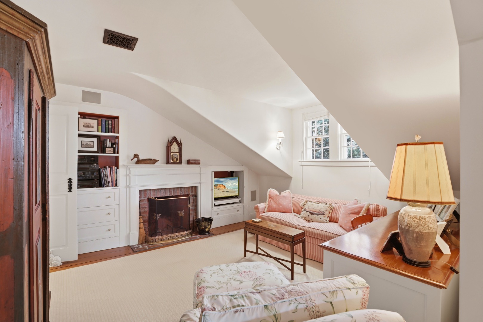 14 Thayer Street Edgartown, MA 02539 - Photo 31 of 43