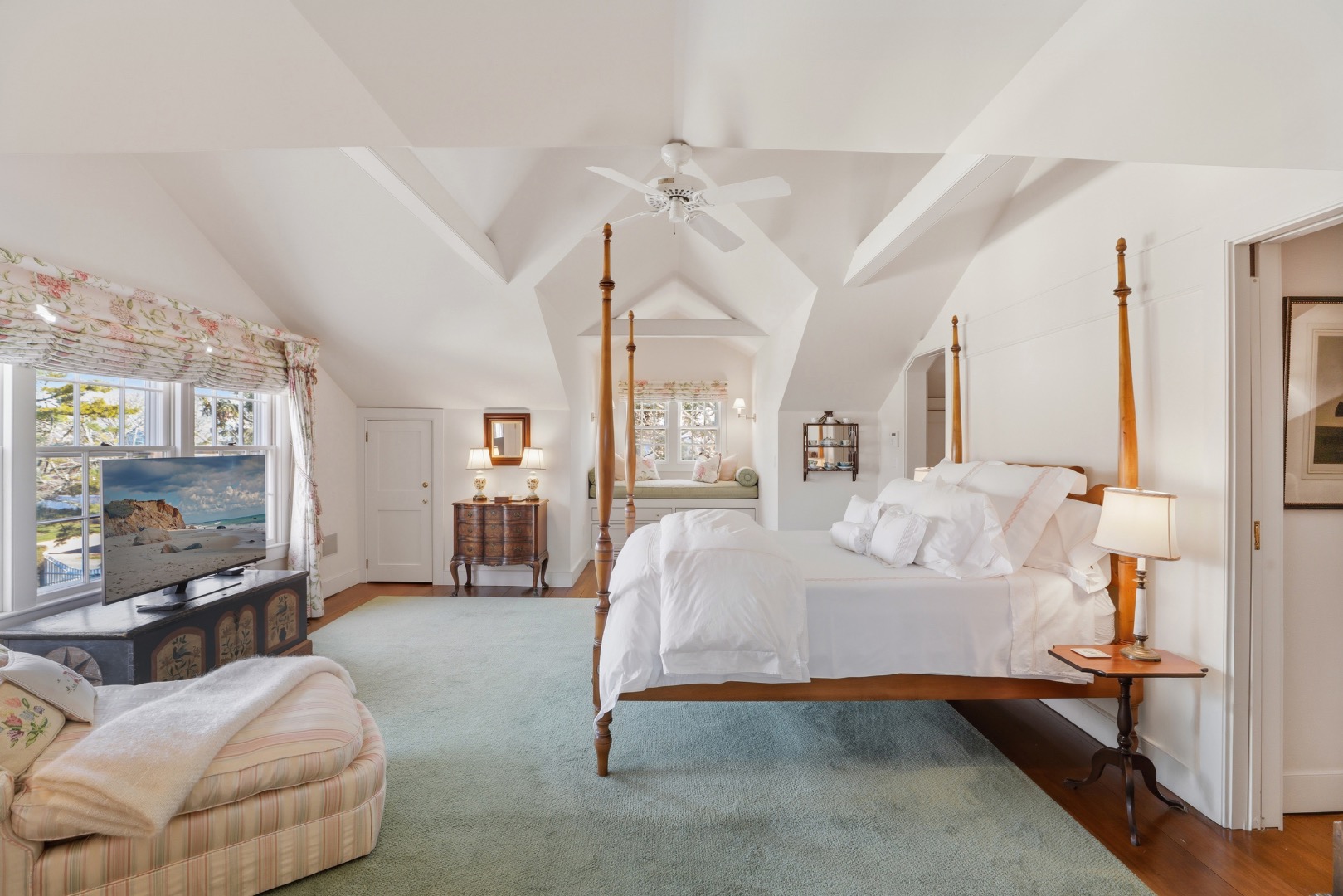 14 Thayer Street Edgartown, MA 02539 - Photo 32 of 43