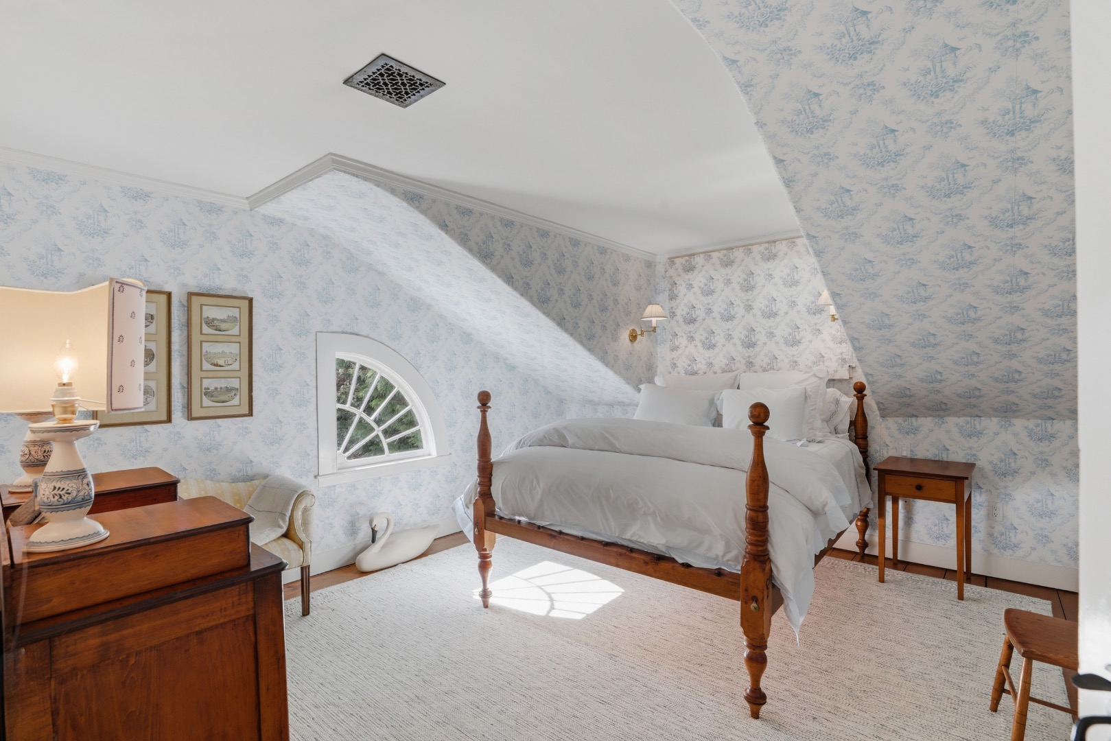 14 Thayer Street Edgartown, MA 02539 - Photo 40 of 43