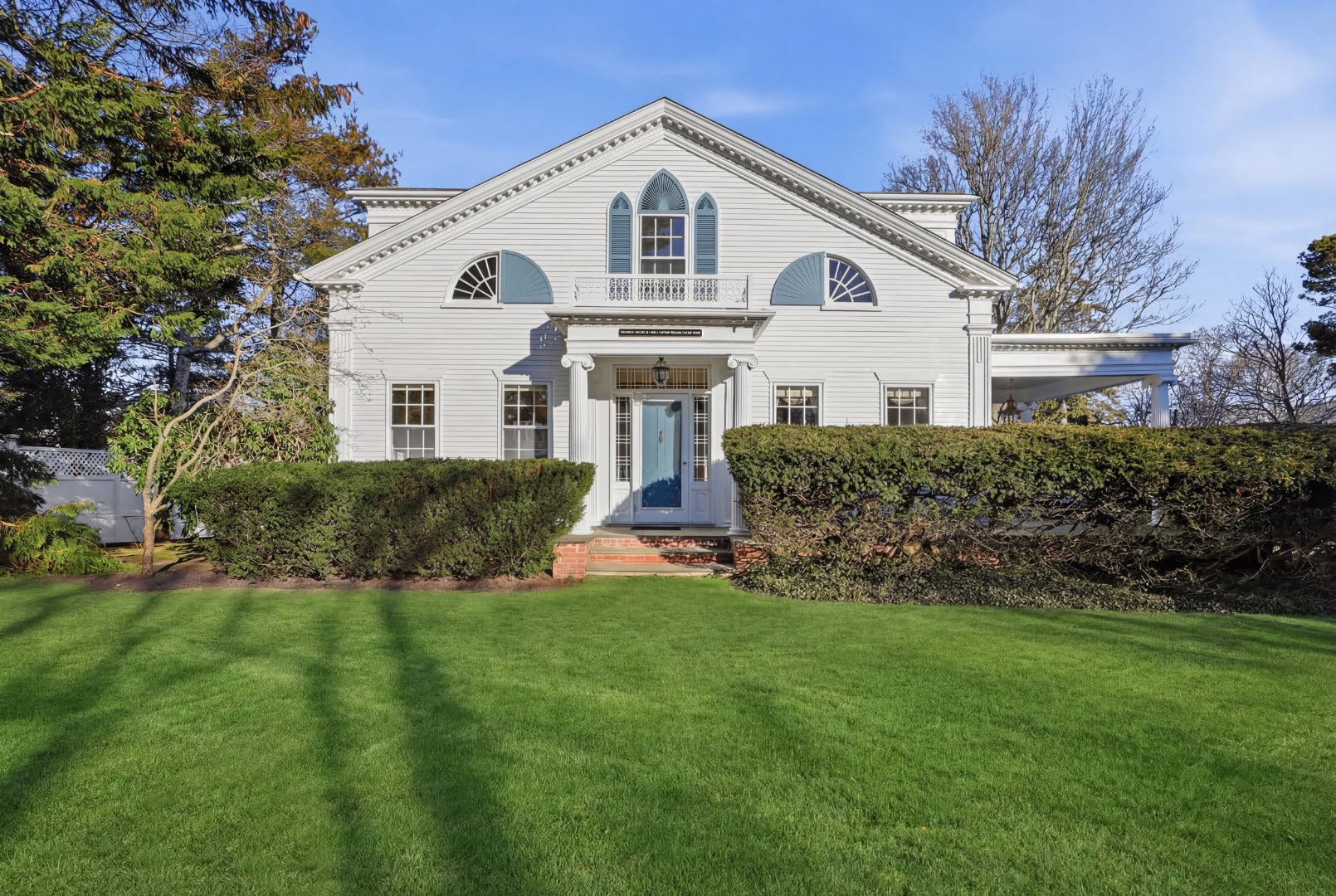 14 Thayer Street Edgartown, MA 02539 - Photo 4 of 43