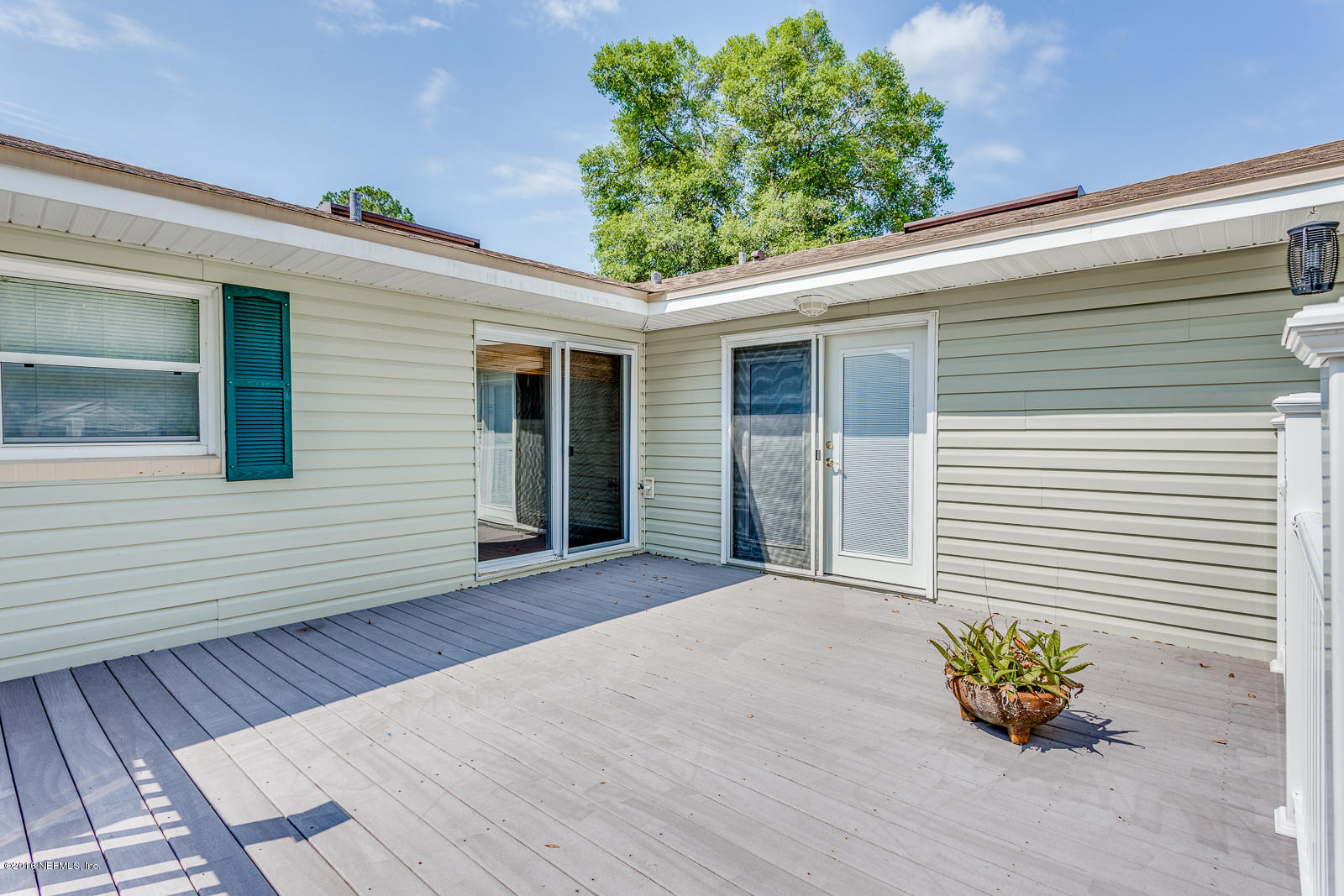 7932 Denham Road East Jacksonville, FL 32208 - Photo 20 of 25 deck2