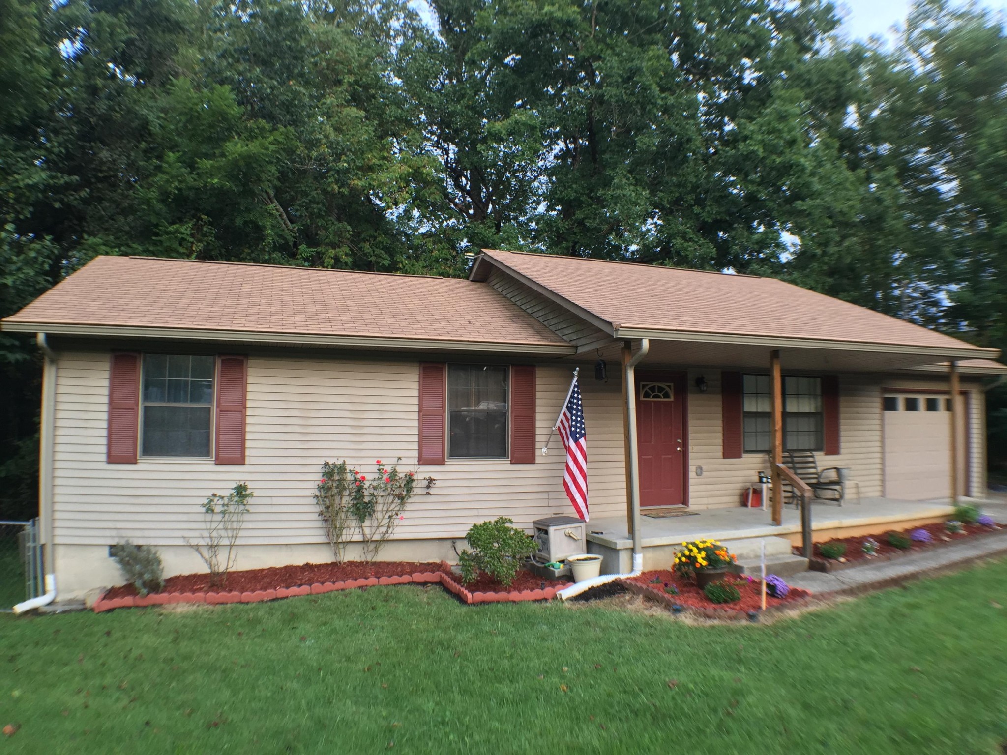 305 Red Fox Lane Clinton, TN 37716 - Photo 1 of 10 Gallery Image 1