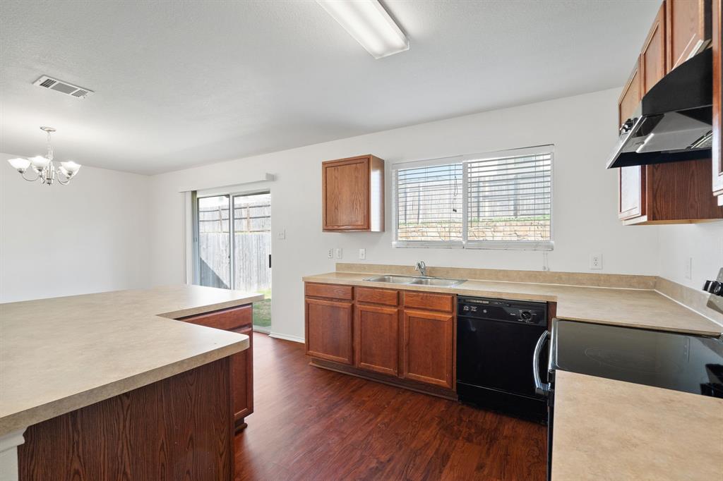 2117 Laughlin Road Fort Worth, TX 76177 - Photo 15 of 26