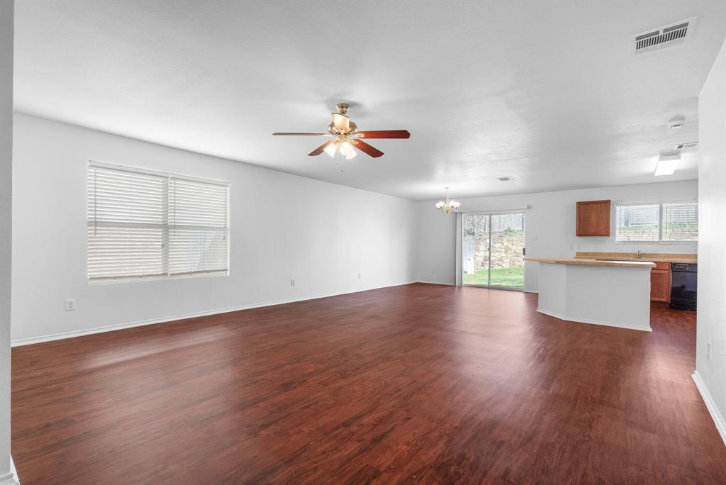 2117 Laughlin Road Fort Worth, TX 76177 - Photo 9 of 26