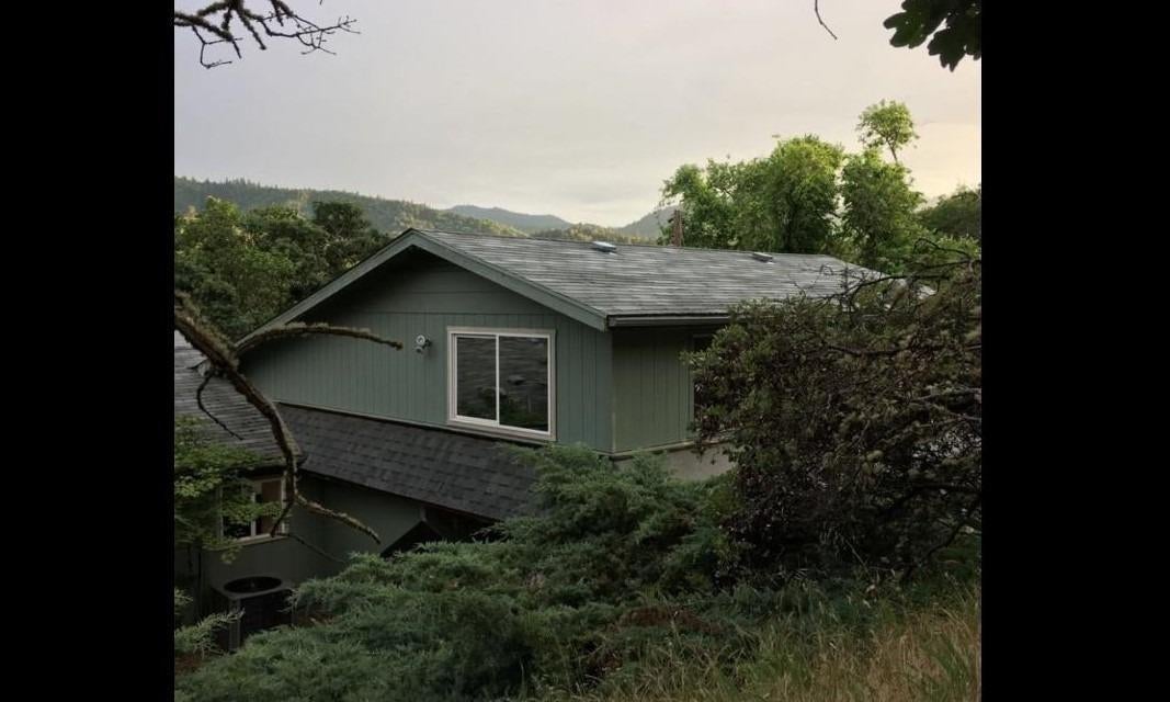 6446 Old Stage Road Central Point, OR 97502 - Photo 10 of 21 Additional Photo