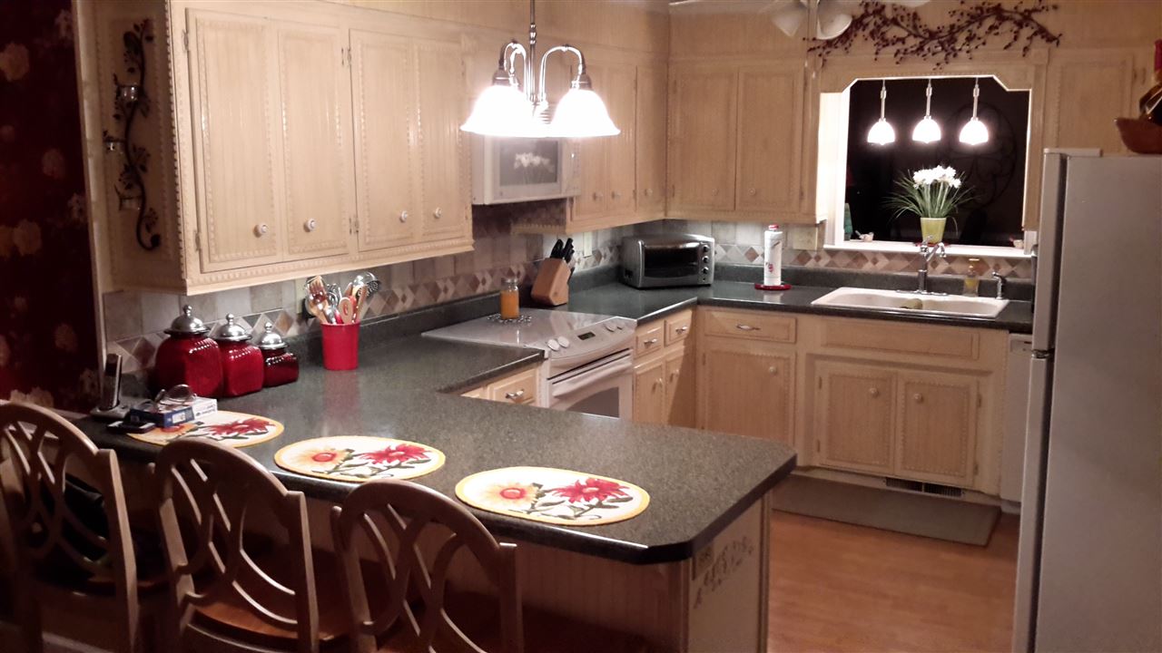 144 Mount Zion Road Spartanburg, SC 29303 - Photo 2 of 17 Kitchen