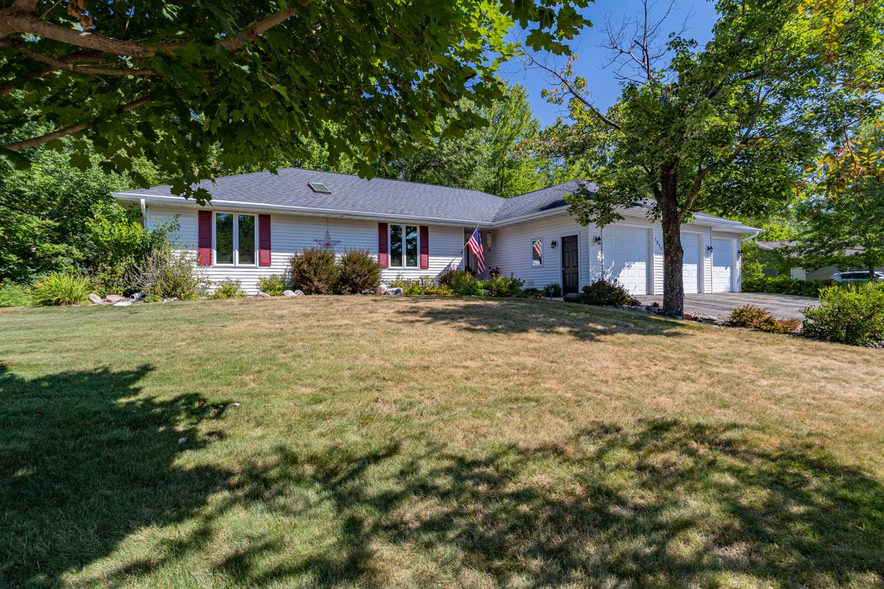 1614 West Wind Drive Rhinelander, WI 54501 - Photo 2 of 33 Gallery Image 2