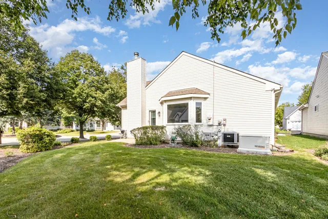 $390,000 | 21019 West Torrey Pines Court, Plainfield, IL 60544