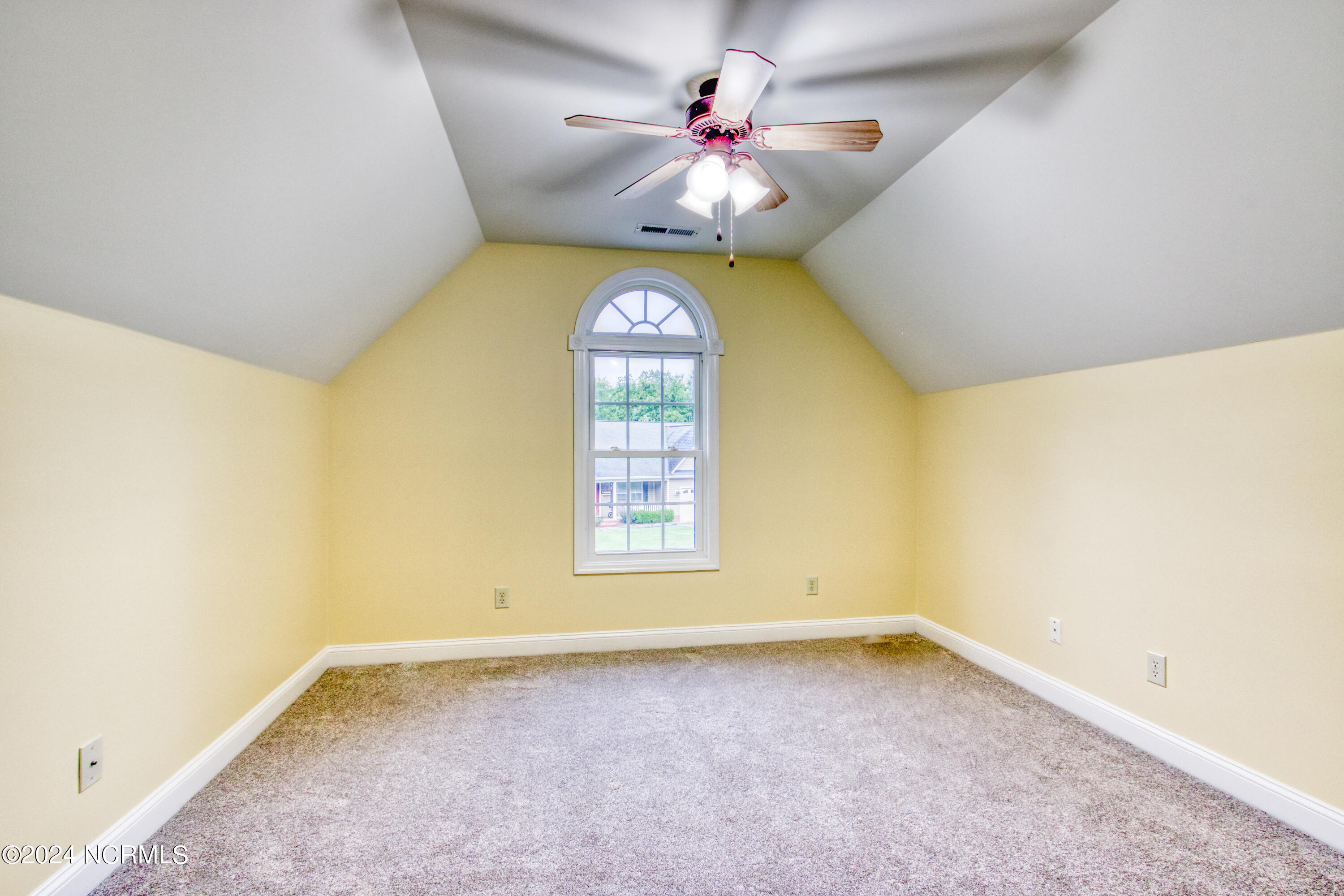 426 Conner Grant Road New Bern, NC 28562 - Photo 12 of 16 426Conner-9