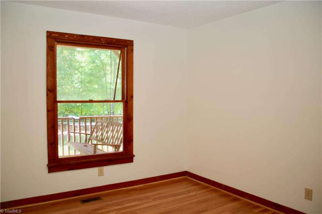 7008 Ridge Haven Road Greensboro, NC 27410 - Photo 14 of 30 Gallery Image 14