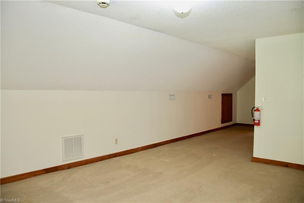 7008 Ridge Haven Road Greensboro, NC 27410 - Photo 24 of 30 Gallery Image 24