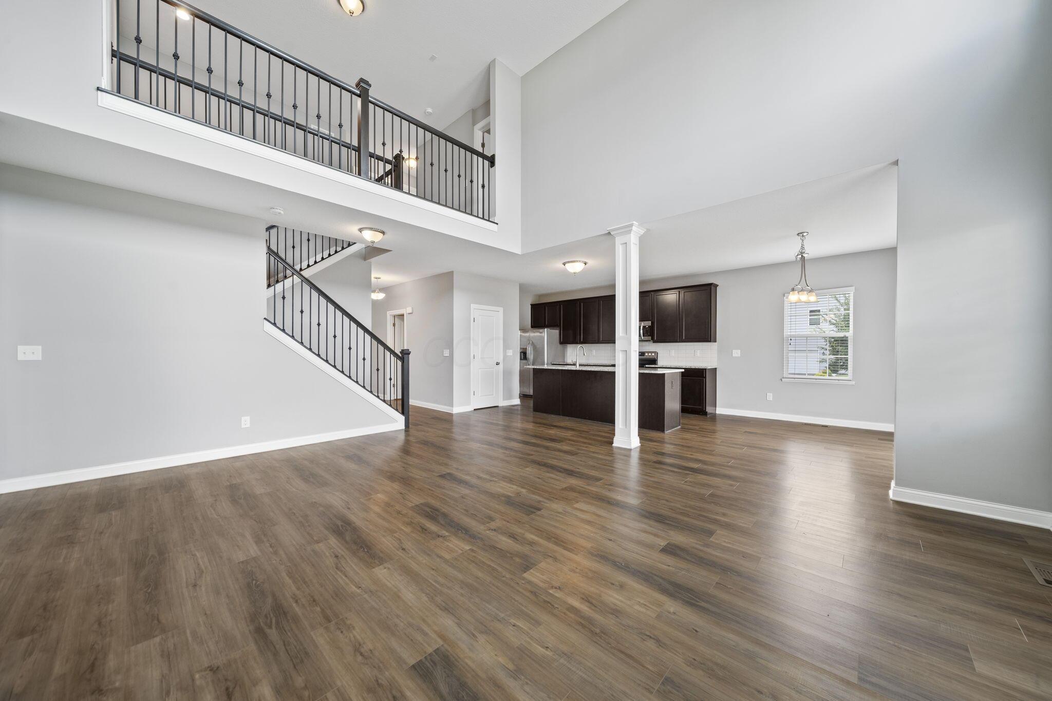 6158 Heather Ridge Drive Delaware, OH 43015 - Photo 16 of 51 Second Floor Walkway