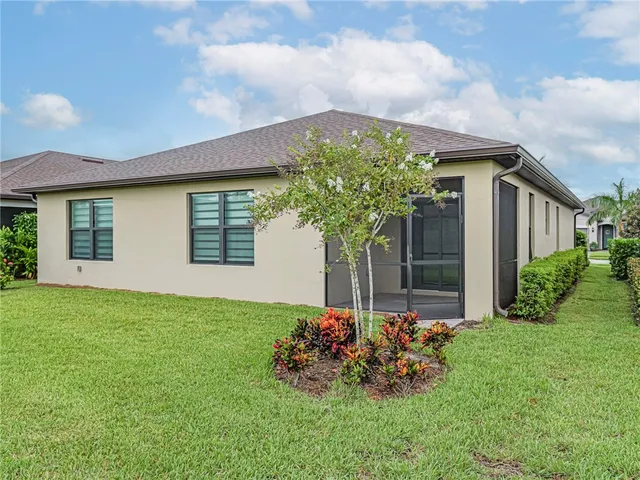 $3,000 | 5204 Jasper Square, Vero Beach, FL 32967