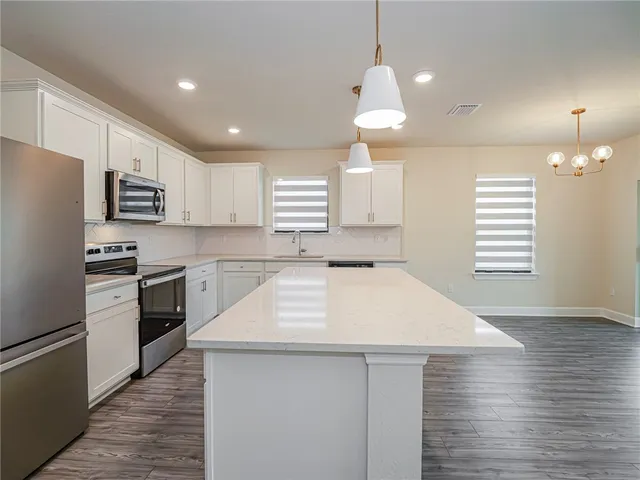 $3,000 | 5204 Jasper Square, Vero Beach, FL 32967