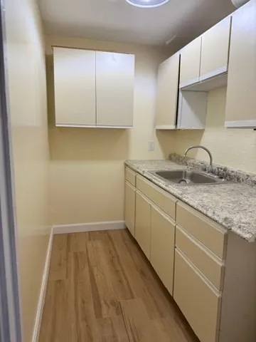 $2,200 | 10 Holland Road, Unit 2, Worcester, MA 01603