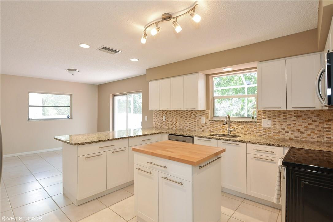11110 Delta Circle Boca Raton, FL 33428 - Photo 4 of 17 Photo 4