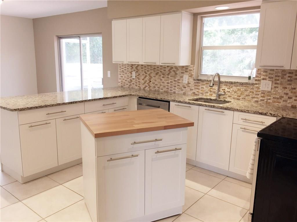 11110 Delta Circle Boca Raton, FL 33428 - Photo 7 of 17 Photo 7