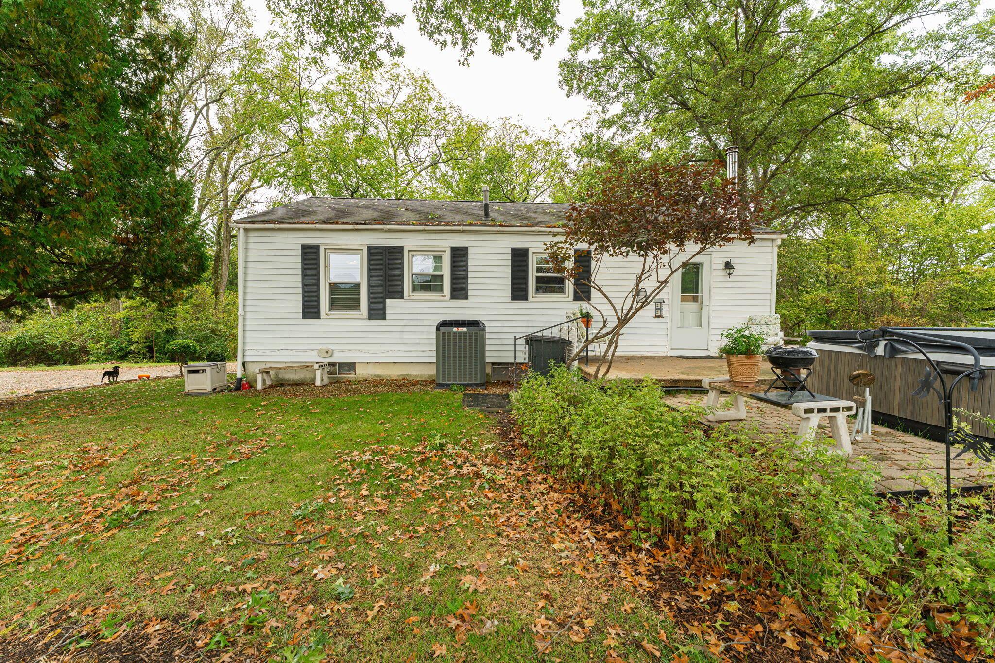 5122 Horseshoe Road Delaware, OH 43015 - Photo 6 of 81 4-web-or-mls-5122 horsehoes-4