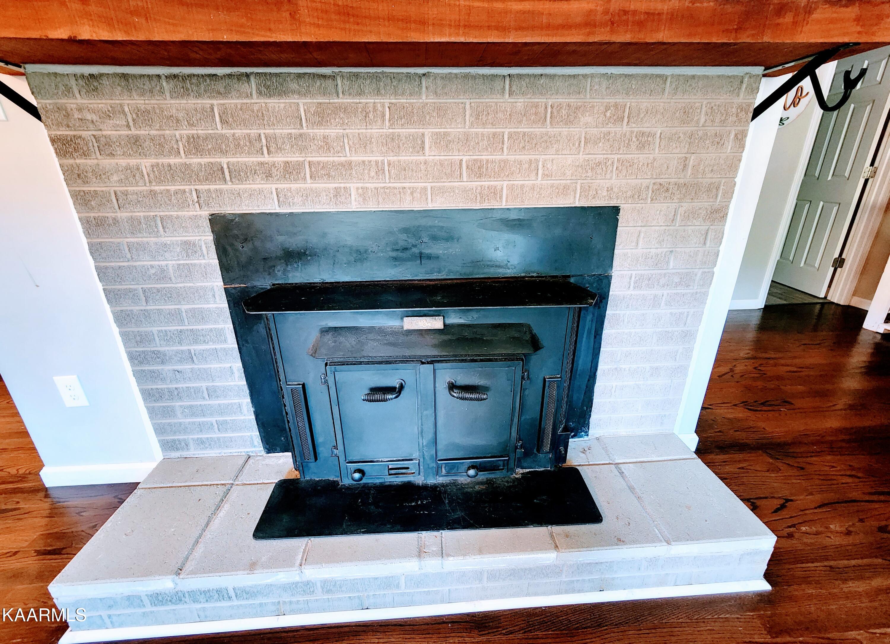 1414 Webster Road Harriman, TN 37748 - Photo 11 of 47 Fireplace