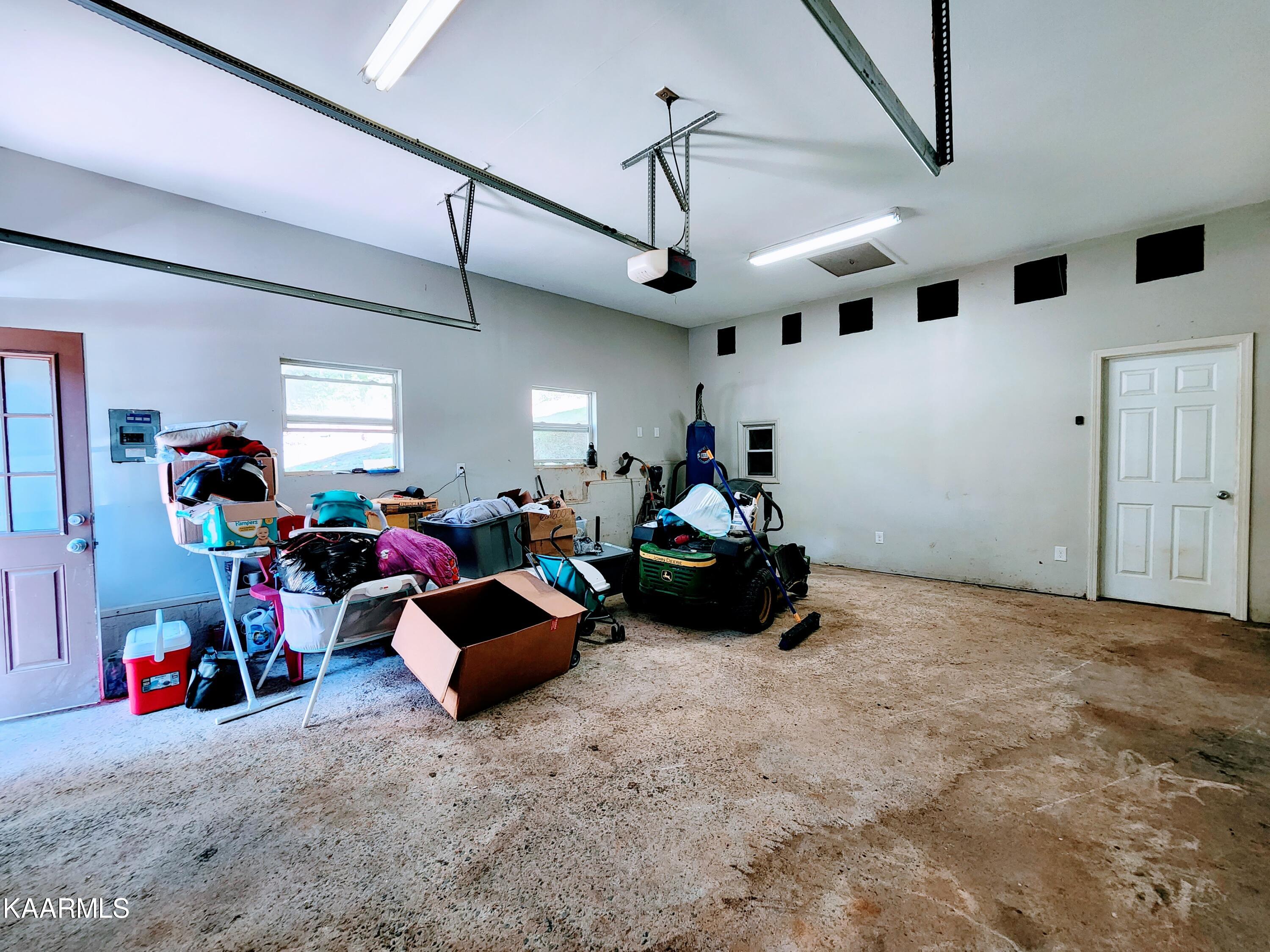 1414 Webster Road Harriman, TN 37748 - Photo 45 of 47 Garage