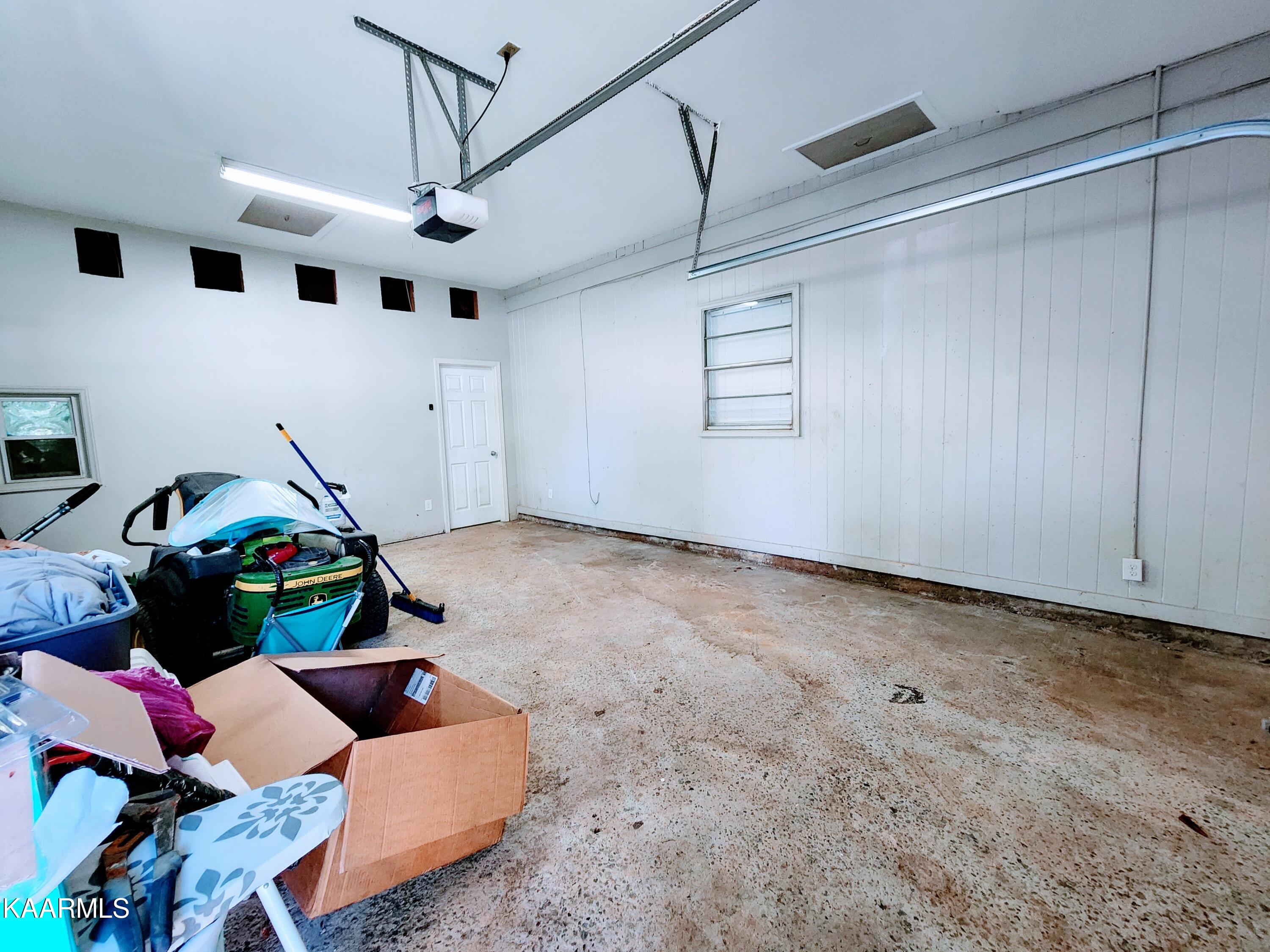 1414 Webster Road Harriman, TN 37748 - Photo 46 of 47 Garage