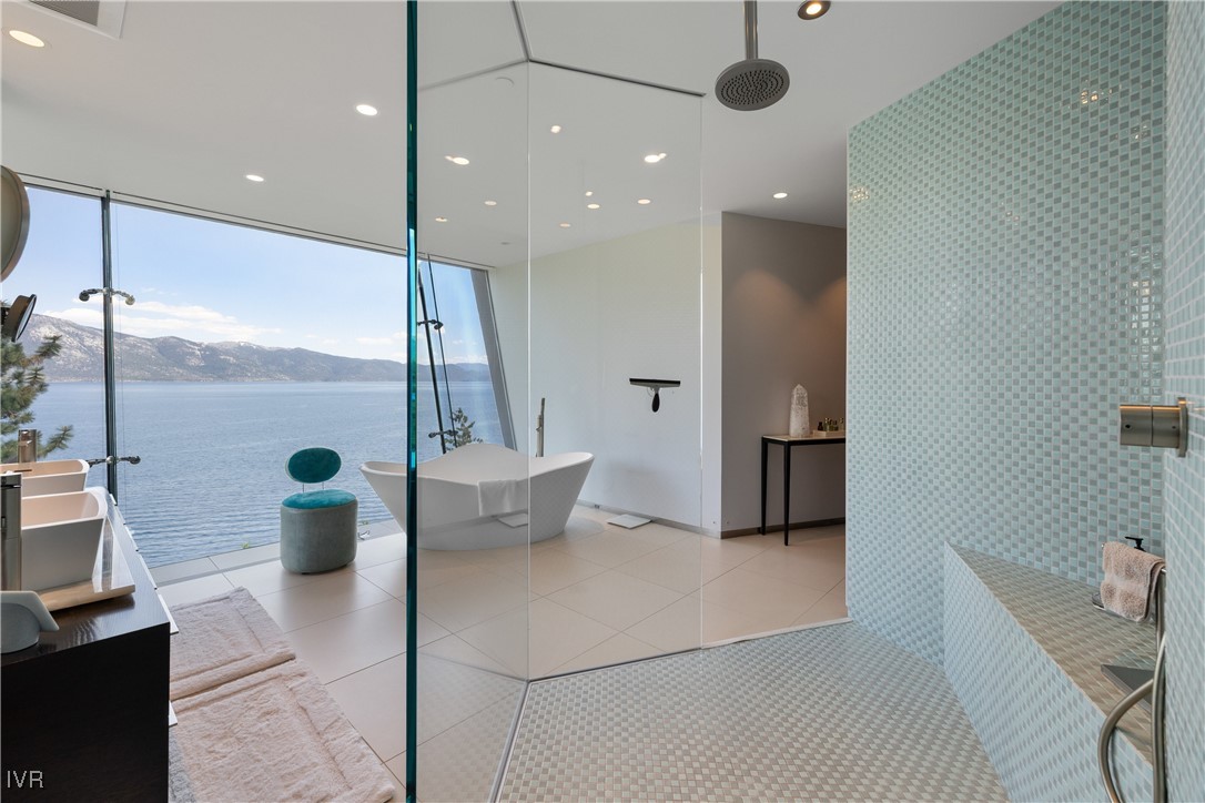 580 Gonowabie Road Crystal Bay, NV 89402 - Photo 27 of 50 a bathroom with a tub and shower