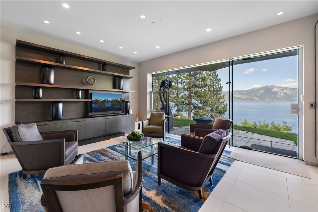 580 Gonowabie Road Crystal Bay, NV 89402 - Photo 40 of 50 a living room with furniture and a large window