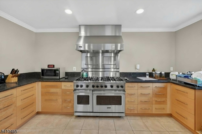 1109 Overlook Terrace Union, NJ 07083 - Photo 16 of 50