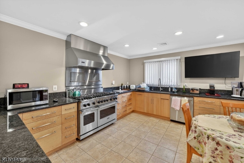 1109 Overlook Terrace Union, NJ 07083 - Photo 20 of 50