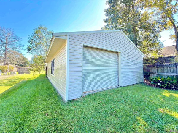 $246,000 | 7645 Elmwood Drive, Denham Springs, LA 70706