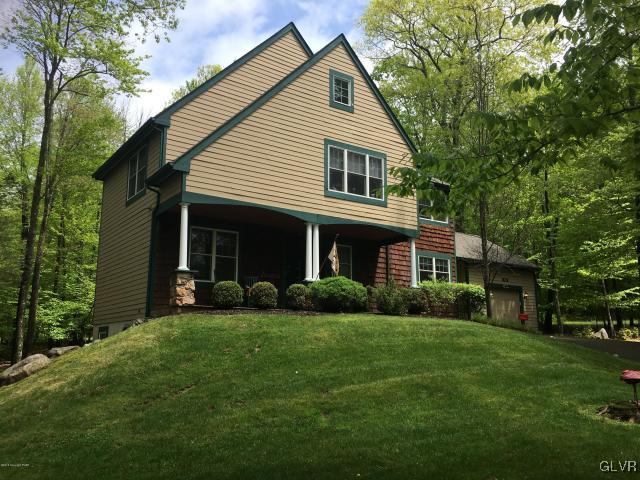 128 Creekside Road, Unit 835 Canadensis, PA 18325 - Photo 2 of 44 Gallery Image 2