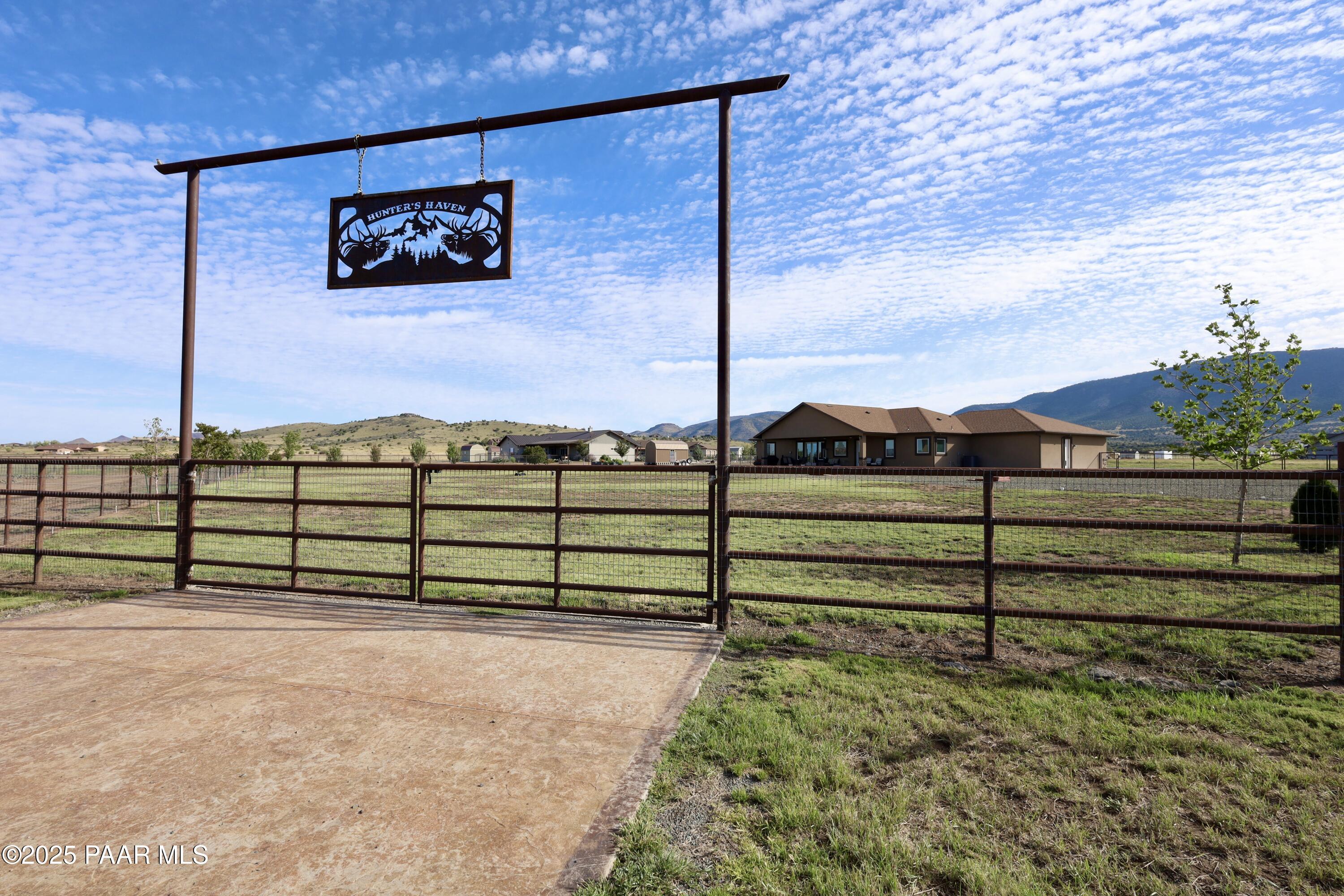 9860 North Loper Road Prescott Valley, AZ 86315 - Photo 51 of 53 a view of outdoor space with city view