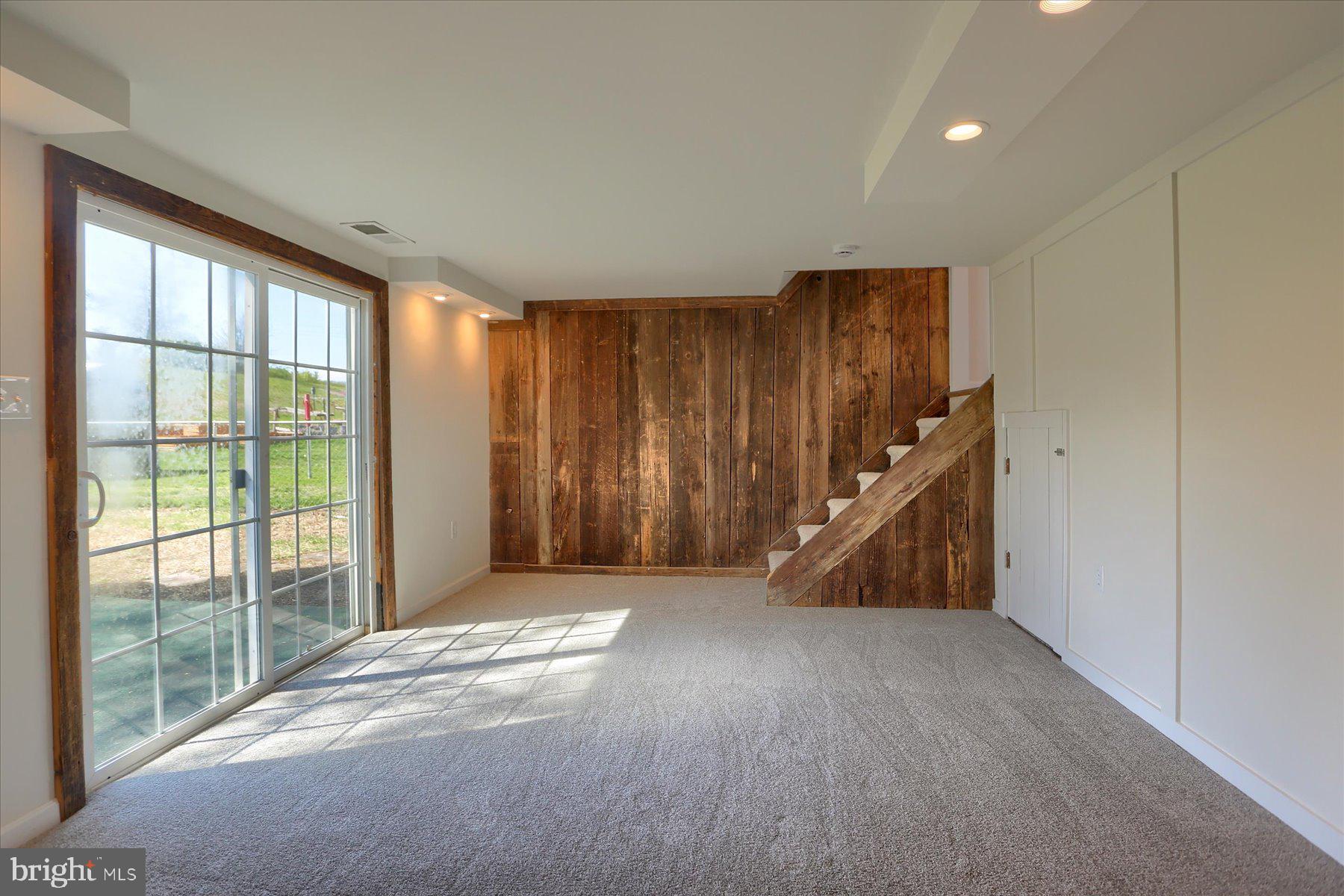 714 Edison Road Dauphin, PA 17018 - Photo 28 of 44 an empty room with windows