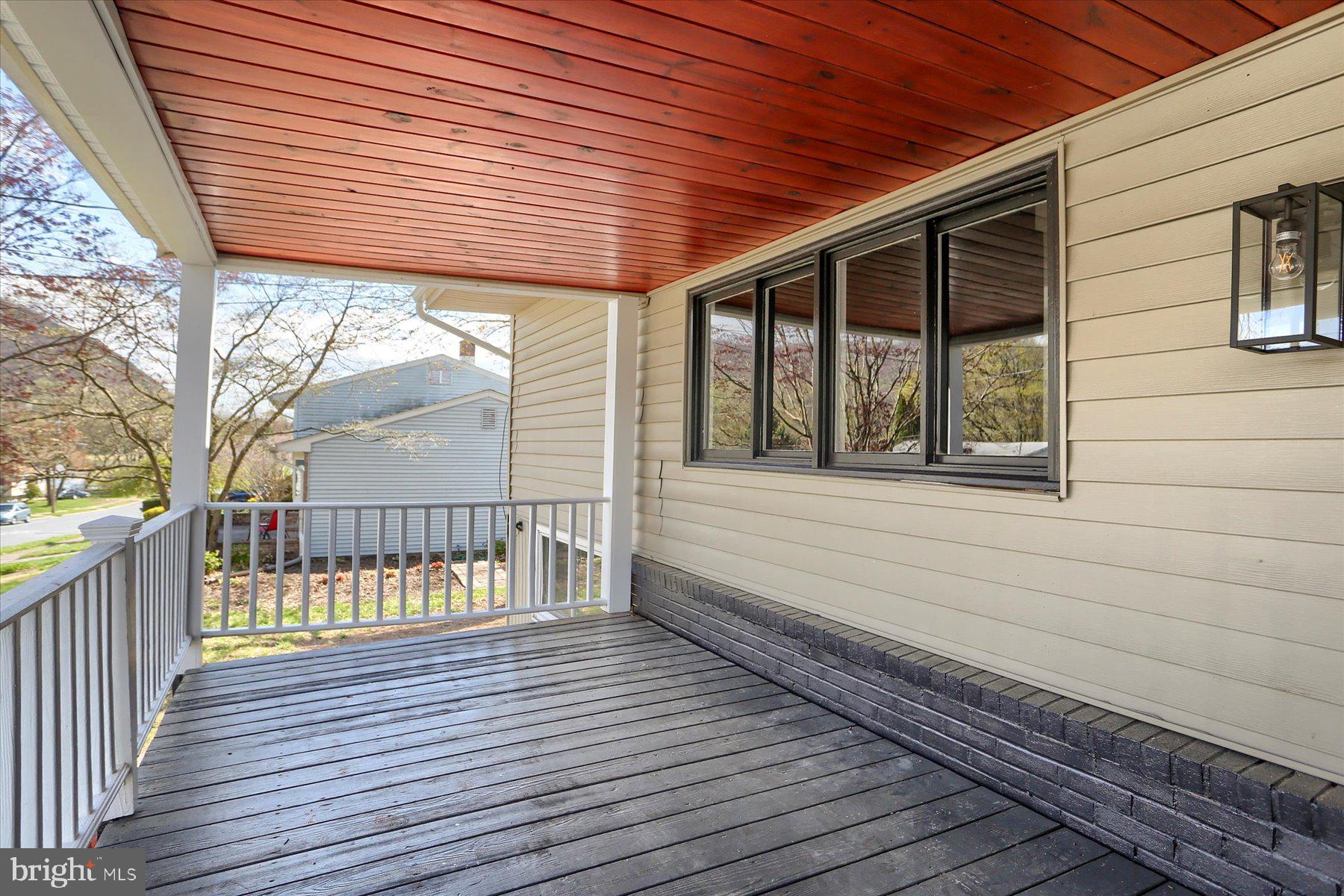 714 Edison Road Dauphin, PA 17018 - Photo 36 of 44 a view of a balcony with wooden floor